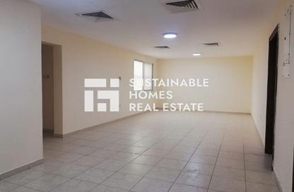Villa - 4 Bedrooms - 5 Bathrooms for rent in Seashore - Rabdan - Abu Dhabi