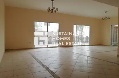 Villa - 4 Bedrooms - 5 Bathrooms for rent in Seashore - Rabdan - Abu Dhabi