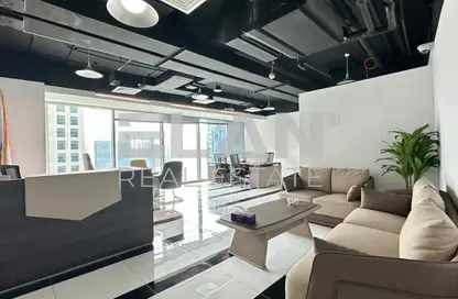 مكتب - استوديو - 1 حمام للايجار في برج بايناري - الخليج التجاري - دبي