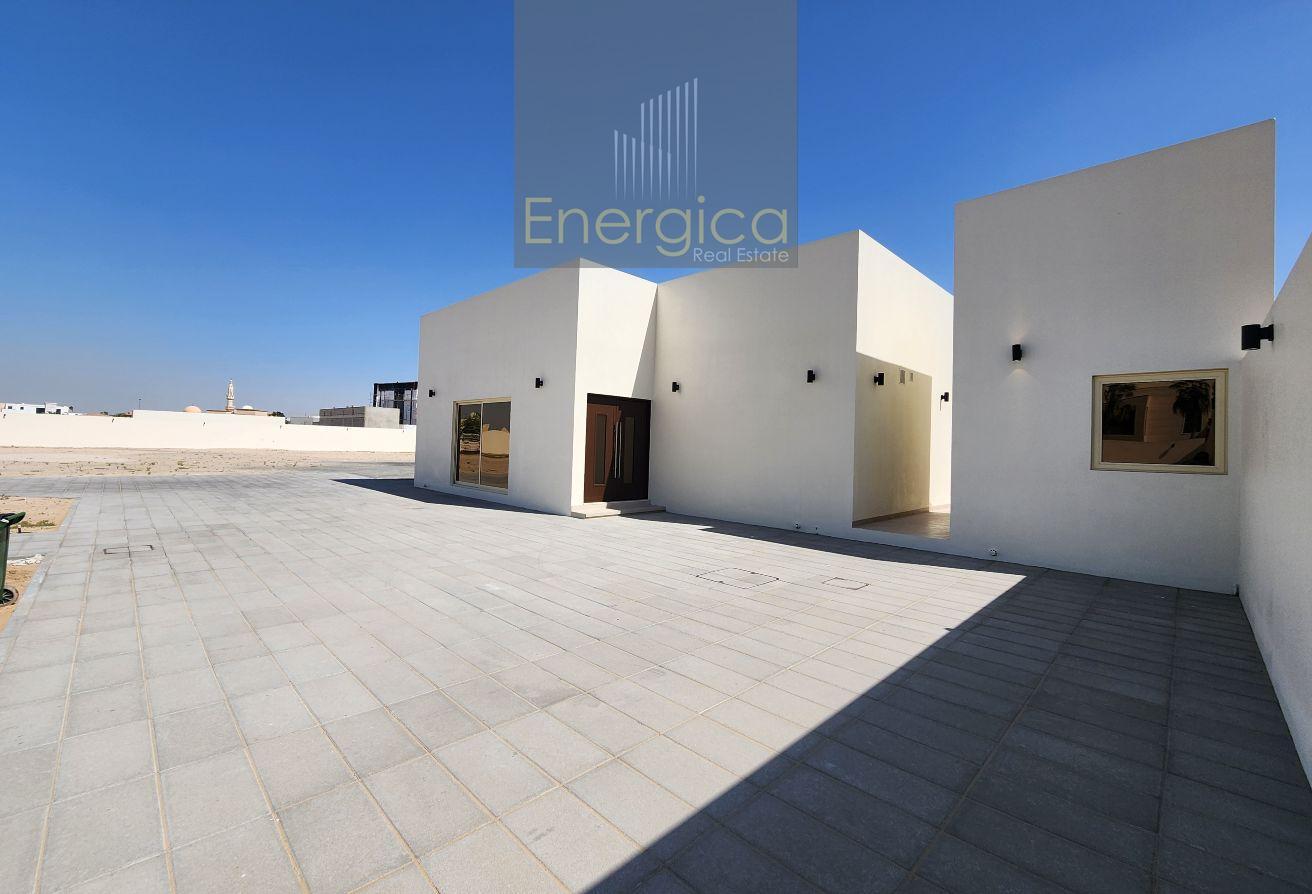 Brand New | Standalone 3BR V | Large Plot + Maid R photo 10
