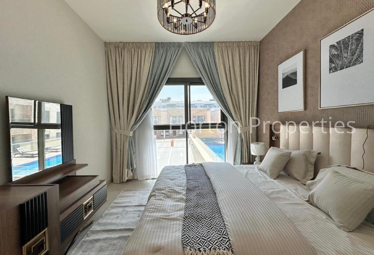 FURNISHED I STUDY ROOM I PREMIUM LIVING photo 15