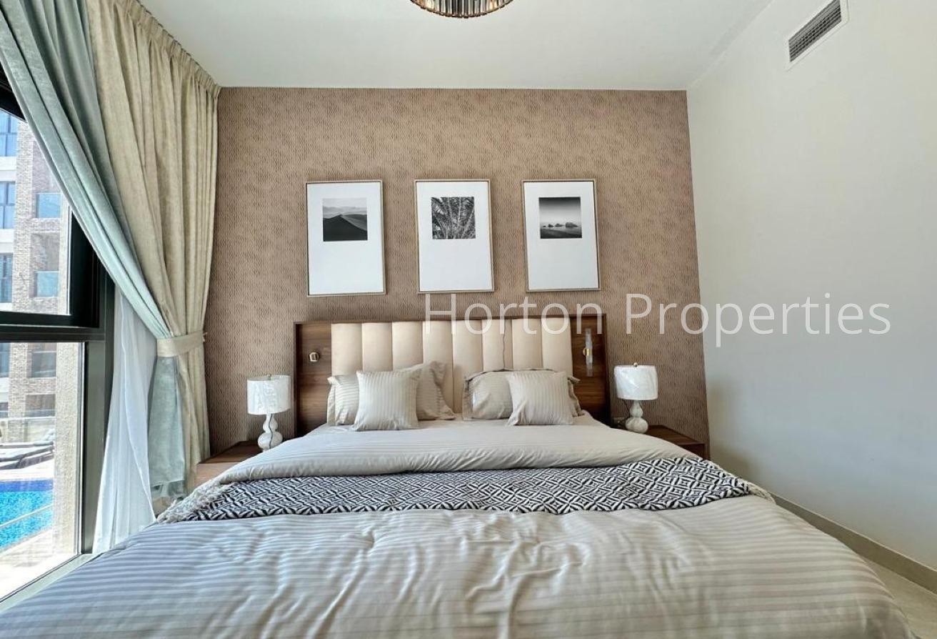 FURNISHED I STUDY ROOM I PREMIUM LIVING photo 14