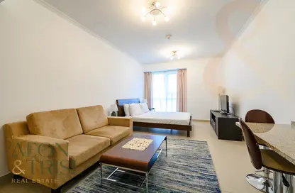 Apartment - 1 Bathroom for rent in Goldcrest Executive - JLT Cluster C - Jumeirah Lake Towers - Dubai