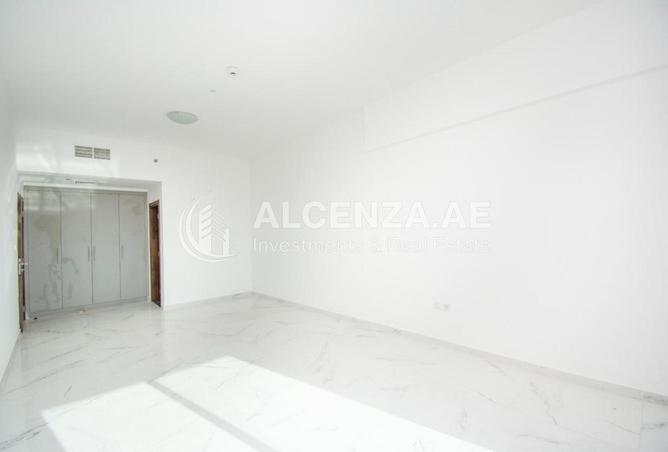 105982888 - Property Image 3