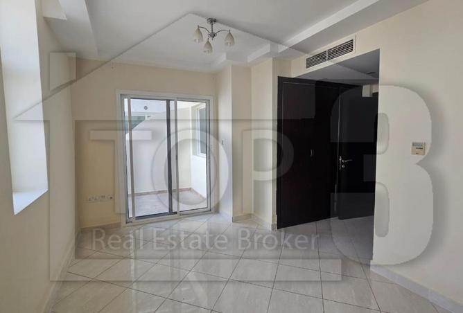 121995125 - Property Main Image