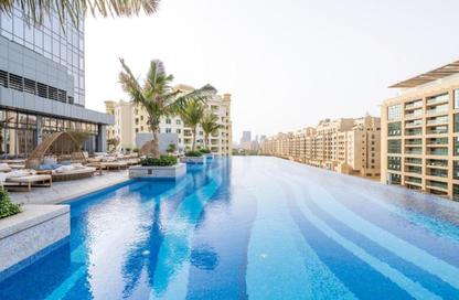 Apartment - 1 Bedroom - 1 Bathroom for rent in The Palm Tower - Palm Jumeirah - Dubai