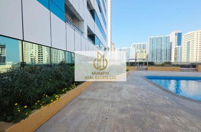 Apartment - 3 Bedrooms - 5 Bathrooms for rent in Al Hafeet Tower - Al Khan - Sharjah