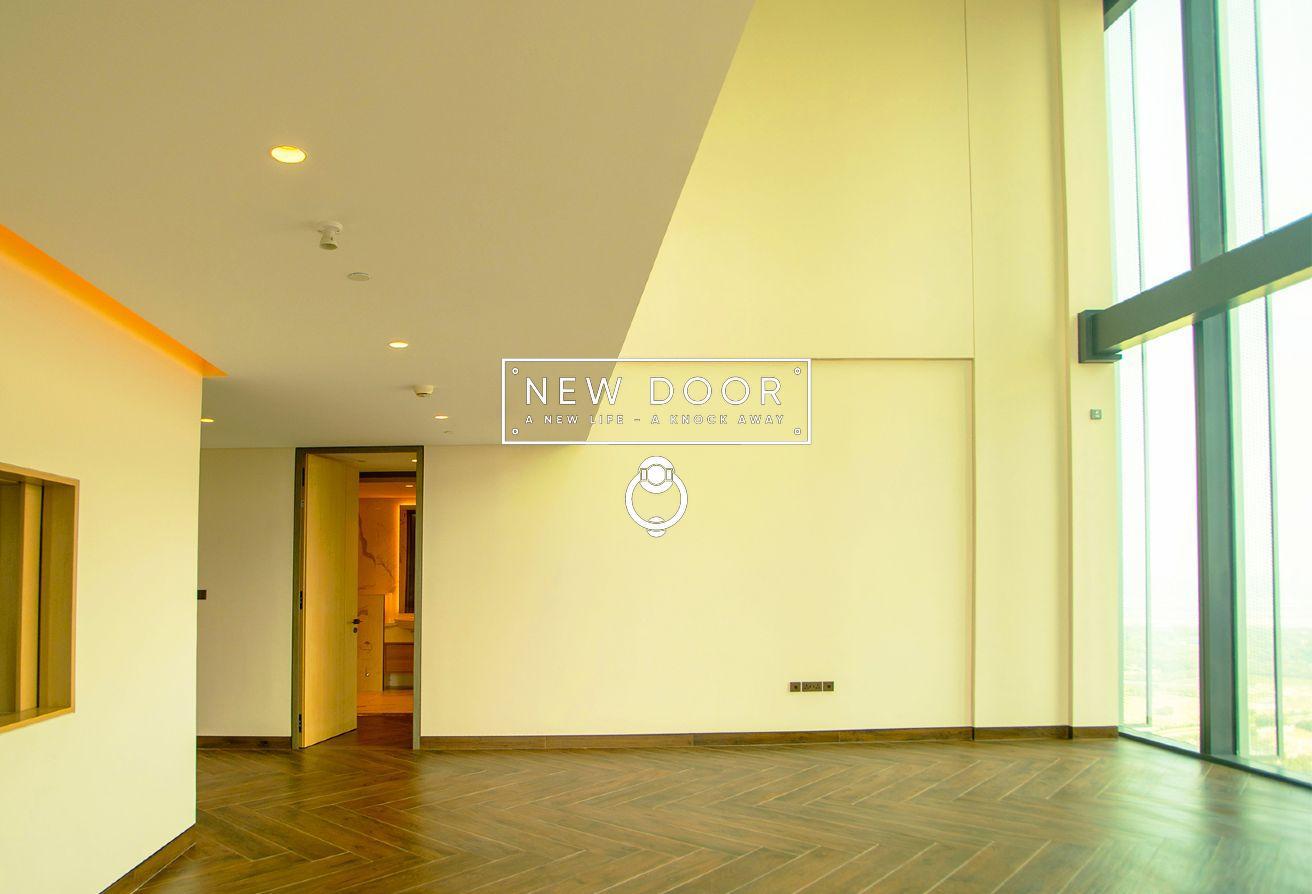 Spacious 2BR Duplex | Dubai Frame View photo 3