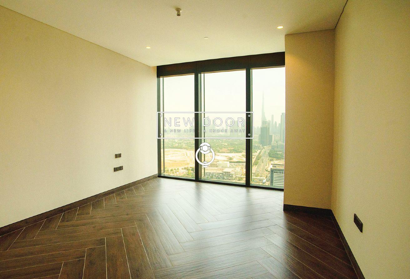 Spacious 2BR Duplex | Dubai Frame View photo 5