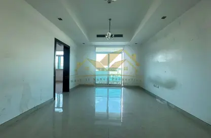 شقة - غرفة نوم - 2 حمامات للايجار في أم حرير 1 - ام هرير - دبي