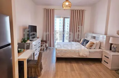 Apartment - Studio - 1 Bathroom for rent in Waters Edge - Yas Island - Abu Dhabi