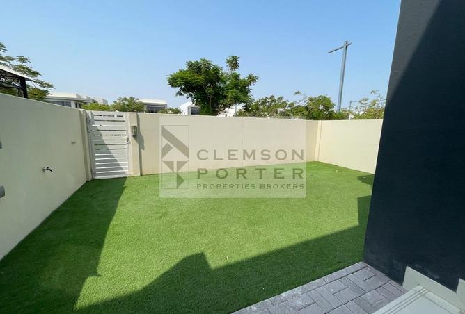 Spacious 4-Bedroom Villa | Single Row | Call Now photo 3
