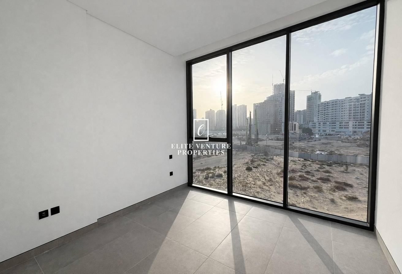 Brand New | Stunning Layout | Prime Location photo 5