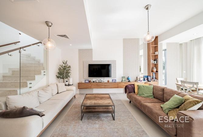 74240342 - صورة العقار 3