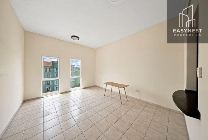 Balcony | Unfurnished | 4 Cheques | Ready