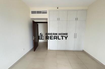 Apartment - 3 Bedrooms - 4 Bathrooms for rent in Al Khan Corniche - Al Khan - Sharjah