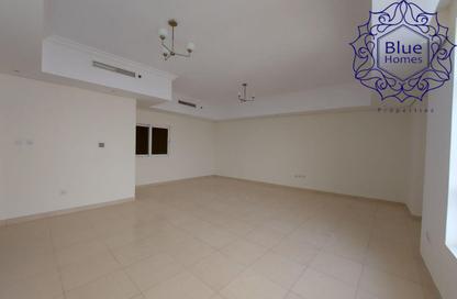 Apartment - 4 - 5 for rent in Danat Al Khan Tower - Al Khan Lagoon - Al Khan - Sharjah Apartment - 4 - 5 for rent in Danat Al Khan Tower - Al Khan Lagoon - Al Khan - Sharjah