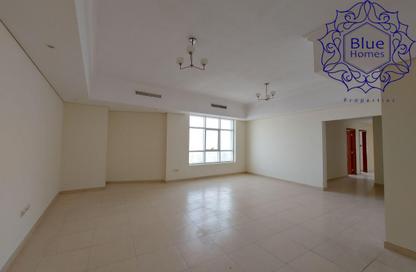 Apartment - 4 - 5 for rent in Danat Al Khan Tower - Al Khan Lagoon - Al Khan - Sharjah