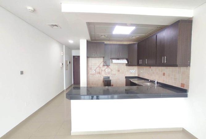 Studio in Hydra Avenue Towers · Vacant · Sea view — photo 3