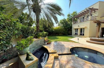 Villa - 5 Bedrooms - 5 Bathrooms for rent in Meadows 6 - Meadows - Dubai
