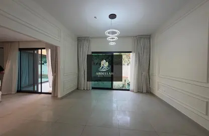 تاون هاوس - 4 غرف نوم - 5 حمامات للايجار في مدينة الشارقة المستدامة - الشارقة