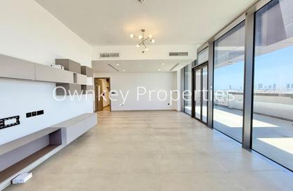 Apartment - 3 Bedrooms - 5 Bathrooms for rent in Lamcy Residence - Oud Metha - Bur Dubai - Dubai