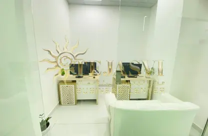 Office Space - 1 Bedroom - 1 Bathroom for rent in Red Avenue - Al Garhoud - Dubai