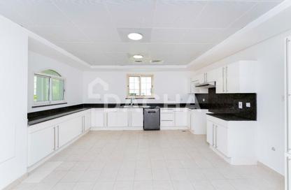 Villa - 5 Bedrooms - 5 Bathrooms for rent in Master View - European Clusters - Jumeirah Islands - Dubai