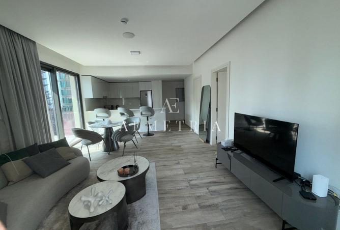 Luxury Apartment | Prime Business Bay Location photo 2