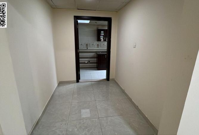 75410110 - Property Image 3