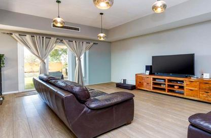 Villa - 2 Bedrooms - 3 Bathrooms for sale in Palmera 4 - Palmera - Arabian Ranches - Dubai