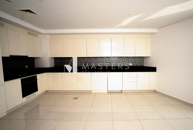 98681418 - Property Image 3
