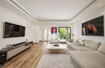 Villa - 4 Bedrooms - 6 Bathrooms for sale in Meadows 7 - Meadows - Dubai