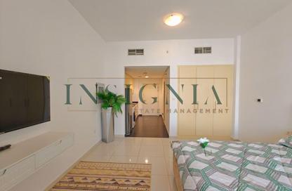 Apartment - Studio - 1 Bathroom for rent in Golf Panorama A - Golf Panorama - Golf Town - DAMAC Hills - Dubai