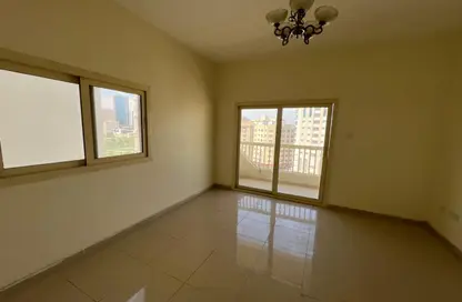 Apartment - 2 Bedrooms - 3 Bathrooms for rent in Thuraya Al Majaz Building - Al Majaz 3 - Al Majaz - Sharjah