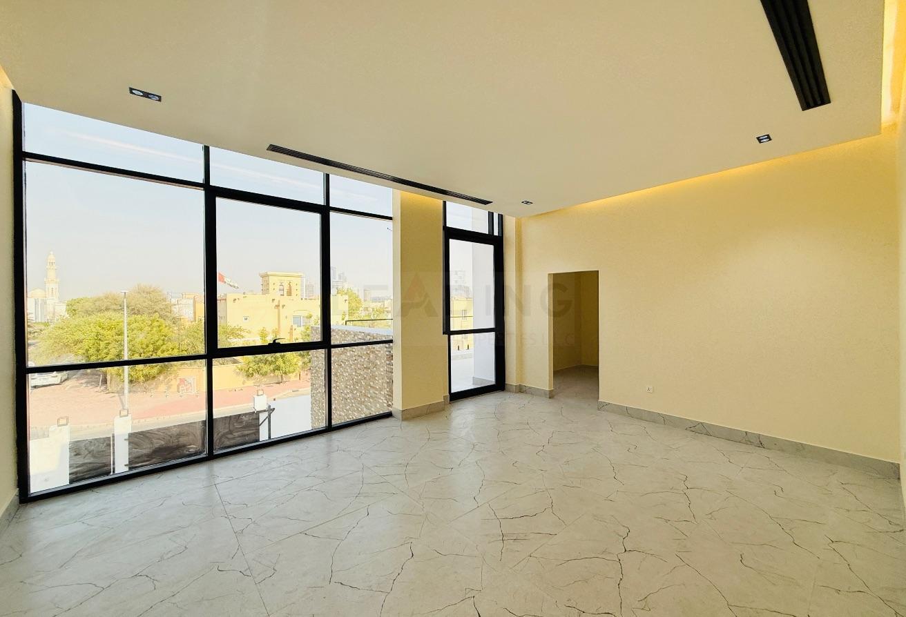 Brand New 4BR | Garden Area | Prime Location photo 8
