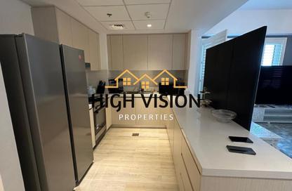 Apartment - 3 Bedrooms - 4 Bathrooms for rent in Waters Edge - Yas Island - Abu Dhabi