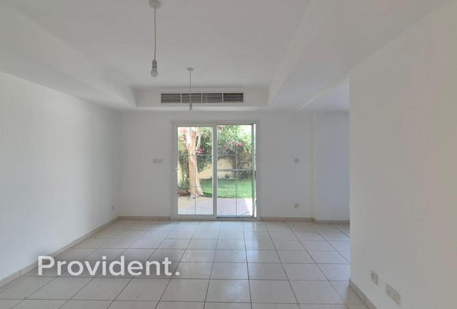 60126671 - Property Image 2