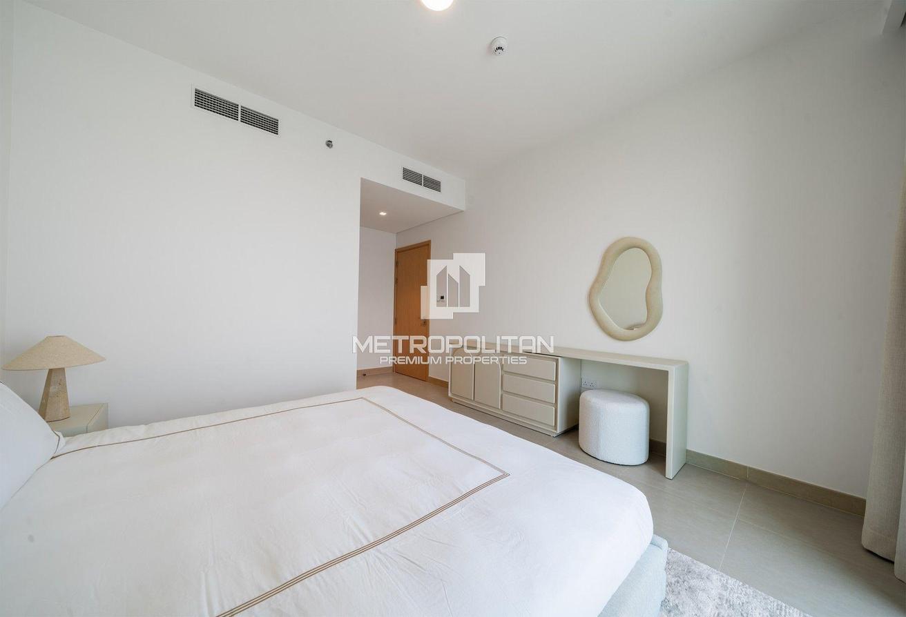 Fully Furnished | Sea and Marina View| Spacious photo 29