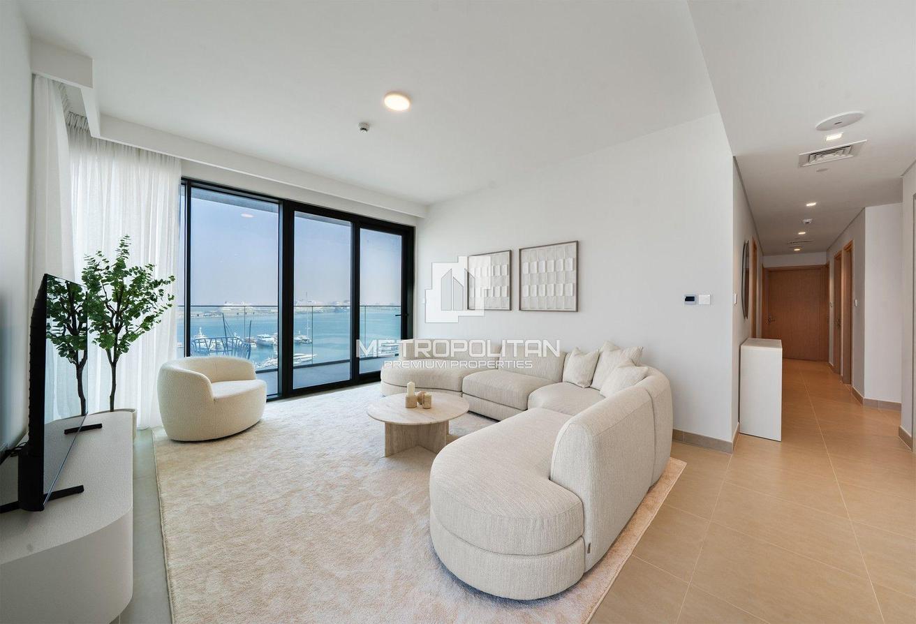 Fully Furnished | Sea and Marina View| Spacious photo 6
