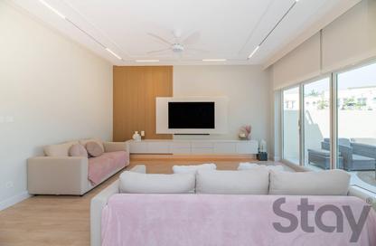 Villa - 3 Bedrooms - 3 Bathrooms for rent in Springs 15 - The Springs - Dubai