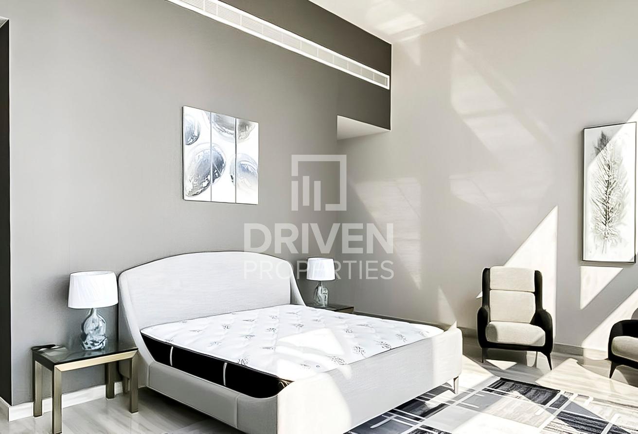 High End Unit | Prime Amenities | Vacant photo 8