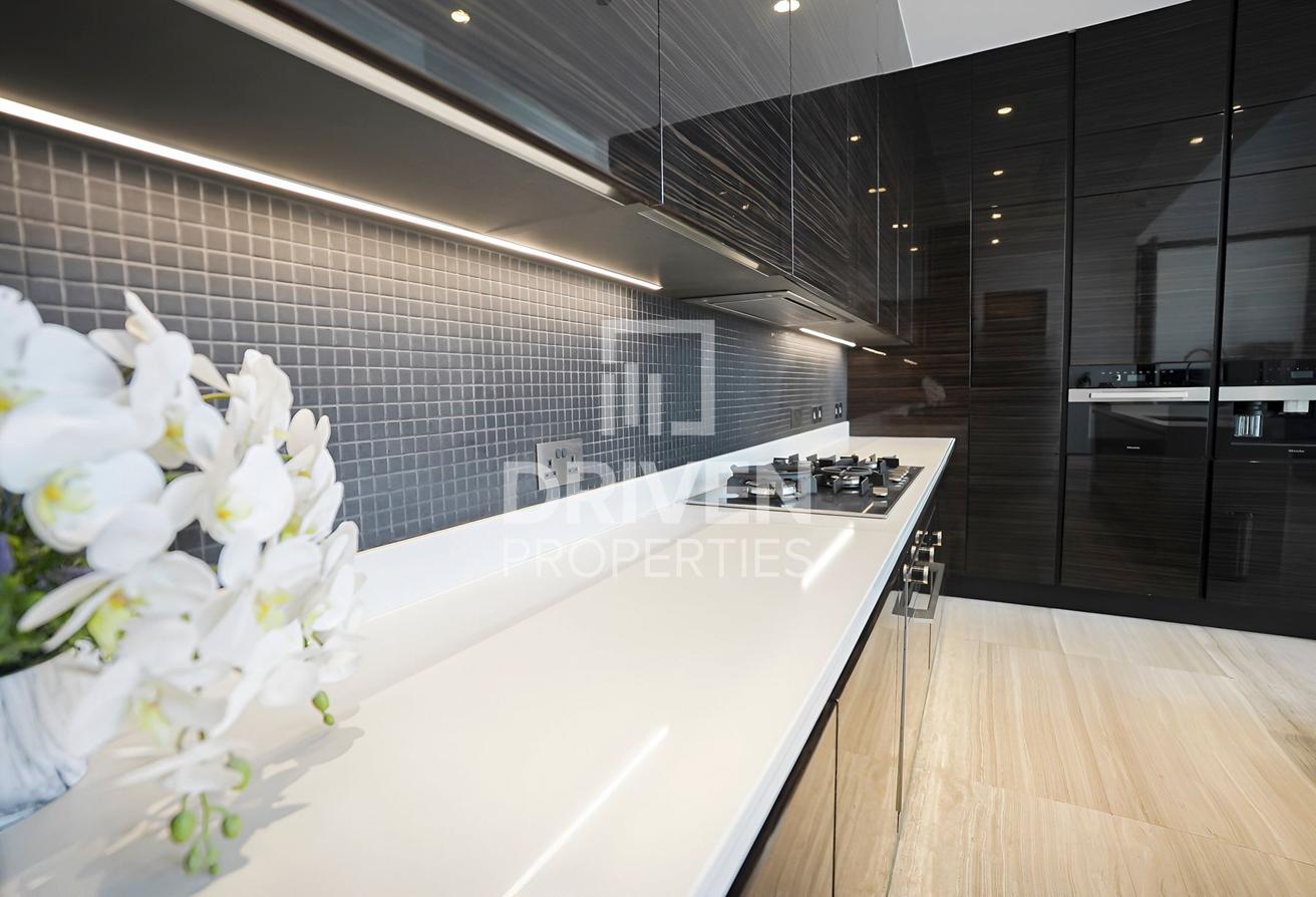 High End Unit | Prime Amenities | Vacant photo 11