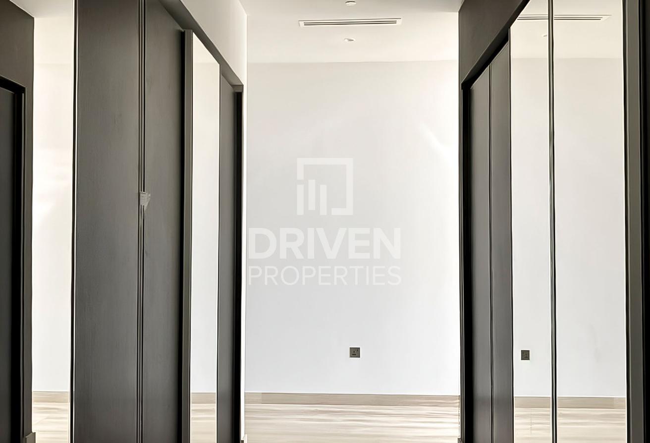 High End Unit | Prime Amenities | Vacant photo 13
