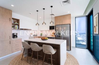 Apartment - 3 Bedrooms - 4 Bathrooms for sale in Seagate Building 1 - Seagate - Mina Rashid - Dubai Apartment - 3 Bedrooms - 4 Bathrooms for sale in Seagate Building 1 - Seagate - Mina Rashid - Dubai