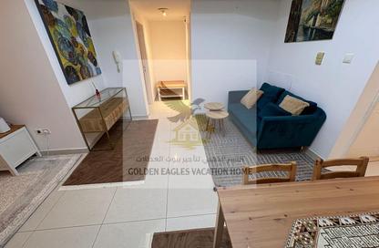 Apartment - 1 - 1 for rent in Al Hafeet Tower - Al Khan - Sharjah Apartment - 1 - 1 for rent in Al Hafeet Tower - Al Khan - Sharjah