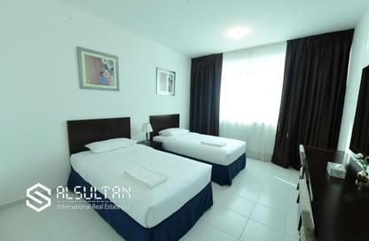 Apartment - 3 Bedrooms - 5 Bathrooms for rent in Al Khaili Building - Al Zahiyah - Abu Dhabi