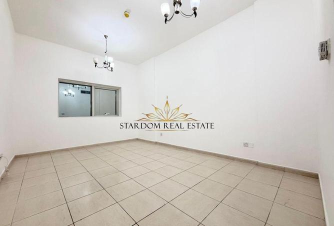 102821079 - Property Image 3