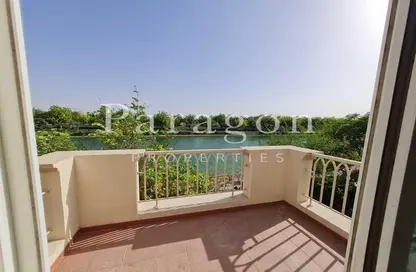 فيلا - 2 غرف نوم - 3 حمامات للايجار في الينابيع 15 - الينابيع - دبي