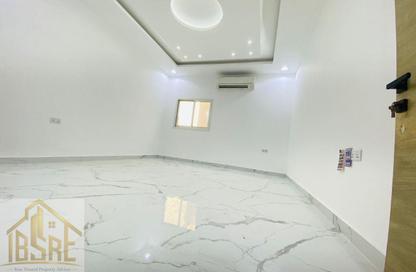 Apartment - 2 Bedrooms - 2 Bathrooms for rent in Madinat Al Riyad - Abu Dhabi